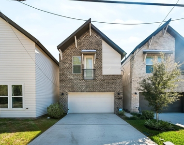 5632 Bertellis Lane - Photo Thumbnail 19