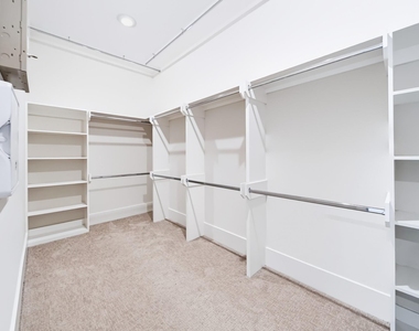 5632 Bertellis Lane - Photo Thumbnail 12