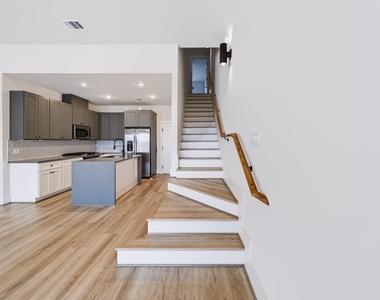 5632 Bertellis Lane - Photo Thumbnail 29