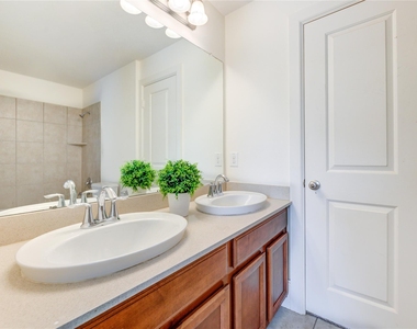 28110 Harper Creek Lane - Photo Thumbnail 39