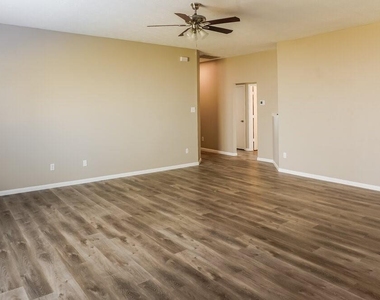 5207 Riverwood Drive - Photo Thumbnail 2