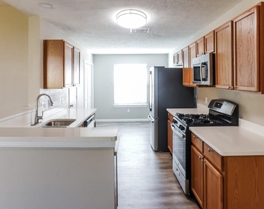 5207 Riverwood Drive - Photo Thumbnail 5