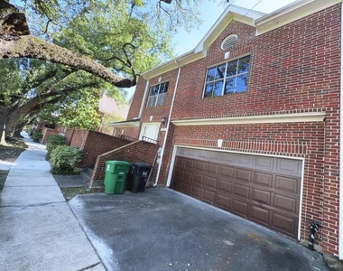 627 Hawthorne Street - Photo Thumbnail 12
