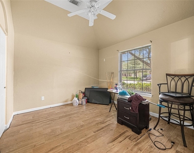 212 Silverbrook Lane - Photo Thumbnail 17