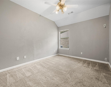 212 Silverbrook Lane - Photo Thumbnail 22