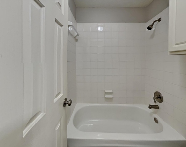 20814 Greenfield Trail - Photo Thumbnail 15