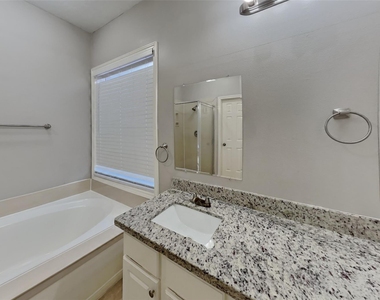 20814 Greenfield Trail - Photo Thumbnail 7