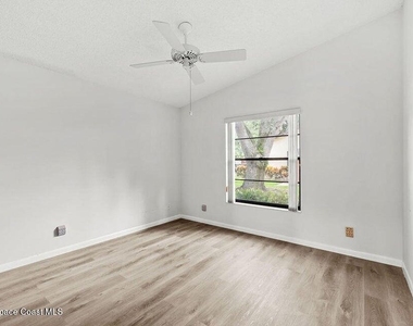 8019 Se Villa Circle - Photo Thumbnail 24