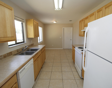 567 Nw Australian Road Nw - Photo Thumbnail 14