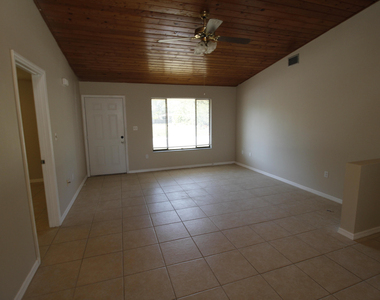 567 Nw Australian Road Nw - Photo Thumbnail 2