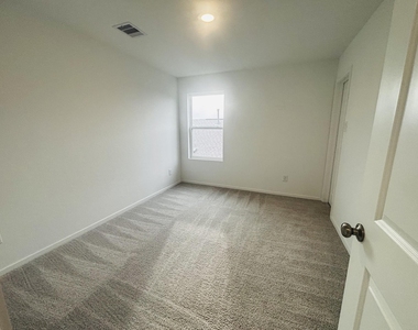 28711 Bottom Grass Trail - Photo Thumbnail 19