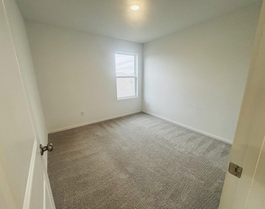 28711 Bottom Grass Trail - Photo Thumbnail 18