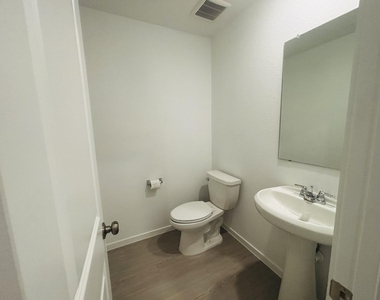 28711 Bottom Grass Trail - Photo Thumbnail 8