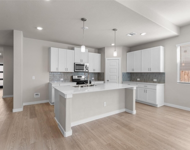14115 Greystone Terrace Street - Photo Thumbnail 7
