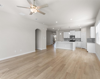 14115 Greystone Terrace Street - Photo Thumbnail 10