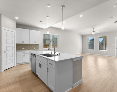 14115 Greystone Terrace Street - Photo Thumbnail 5