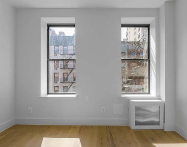 255 West 15th Street - Photo Thumbnail 7