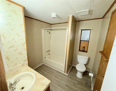 3324 La Salle Avenue - Photo Thumbnail 9