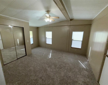 3324 La Salle Avenue - Photo Thumbnail 5