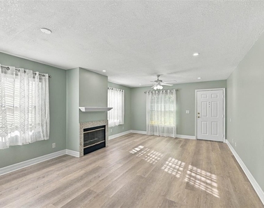 351 23rd Avenue Sw - Photo Thumbnail 7