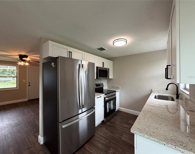 11542 90th Street - Photo Thumbnail 1