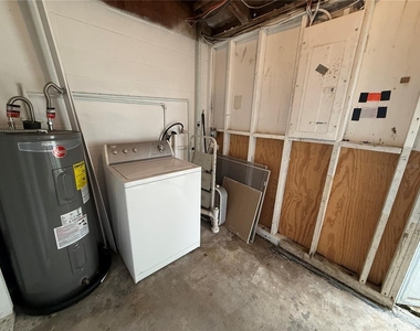11542 90th Street - Photo Thumbnail 16