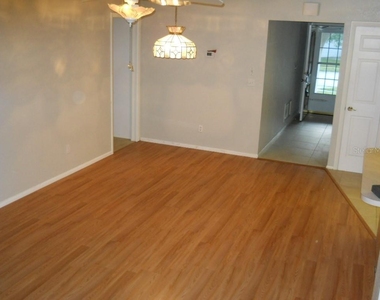 7353 122nd Way - Photo Thumbnail 10