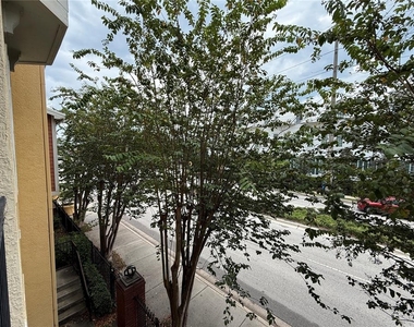 1810 E Palm Avenue - Photo Thumbnail 17