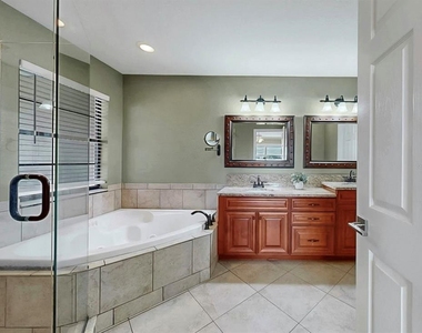 626 Yardarm Drive - Photo Thumbnail 19