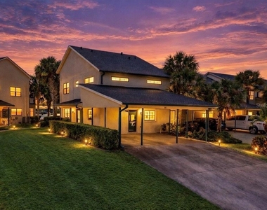 626 Yardarm Drive - Photo Thumbnail 1