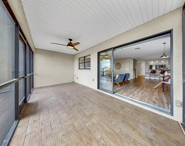 626 Yardarm Drive - Photo Thumbnail 33