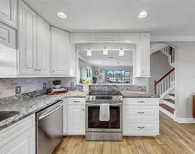 626 Yardarm Drive - Photo Thumbnail 23