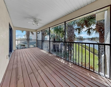 626 Yardarm Drive - Photo Thumbnail 8