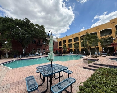1910 E Palm Avenue - Photo Thumbnail 42