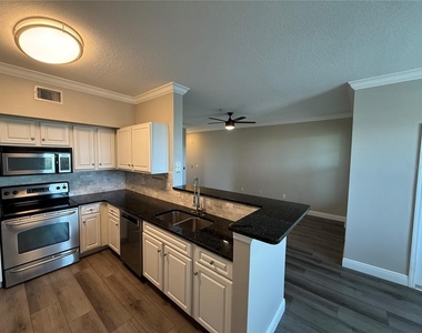 1910 E Palm Avenue - Photo Thumbnail 6