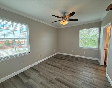 1910 E Palm Avenue - Photo Thumbnail 10