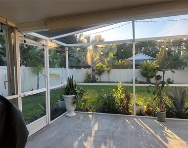 7856 Stoneleigh Drive - Photo Thumbnail 19