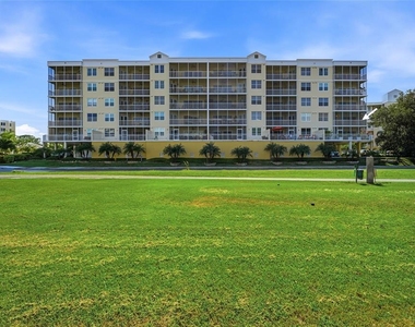 1200 Country Club Drive - Photo Thumbnail 3