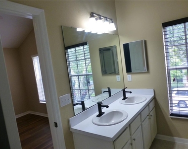 9411 W Park Village Drive - Photo Thumbnail 33