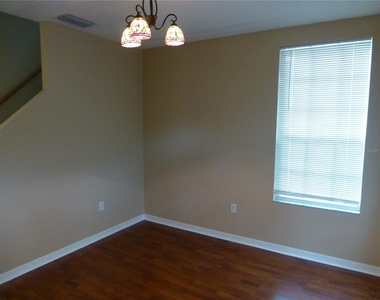 9411 W Park Village Drive - Photo Thumbnail 24