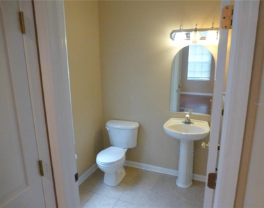 9411 W Park Village Drive - Photo Thumbnail 22