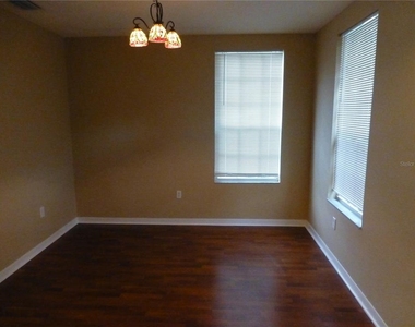 9411 W Park Village Drive - Photo Thumbnail 23