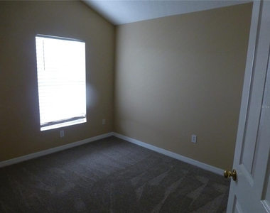 9411 W Park Village Drive - Photo Thumbnail 28