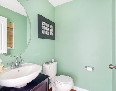 10851 Kensington Park Avenue - Photo Thumbnail 9