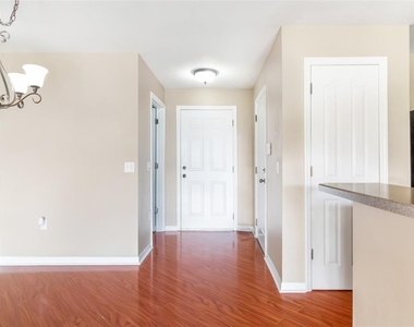 10851 Kensington Park Avenue - Photo Thumbnail 3