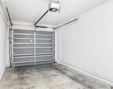 10851 Kensington Park Avenue - Photo Thumbnail 25