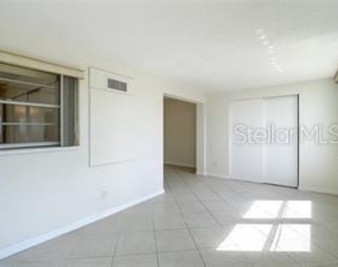 2461 Canadian Way - Photo Thumbnail 9