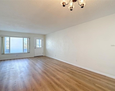 2461 Canadian Way - Photo Thumbnail 2