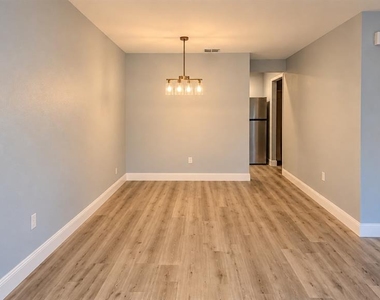 4171 Flying Fortress Avenue - Photo Thumbnail 16