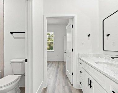 15280 Sw 50th Avenue - Photo Thumbnail 10
